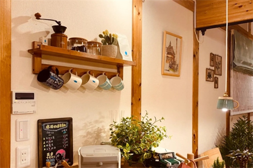 Some Amazing Creative Wooden Hooks Make Your Life Easier