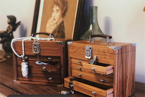 Cool Ideas For a few Wood Wall Decorations