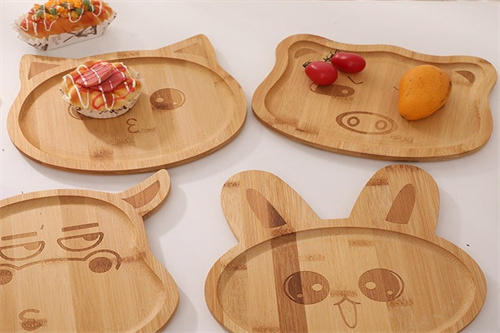 What is a Qualified Wooden Tray?