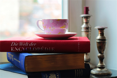 What Are the Benefits of Using Candle Holders?